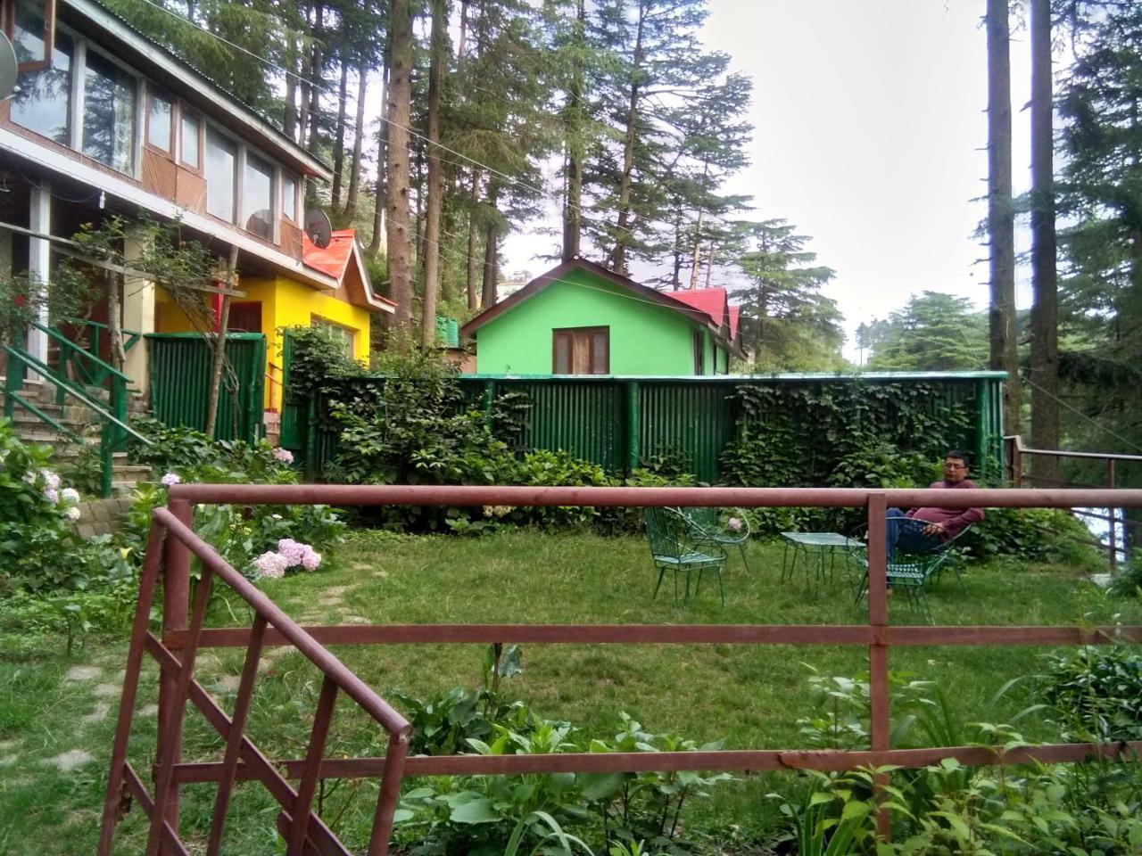 Huts Hotel Patnitop Exterior foto