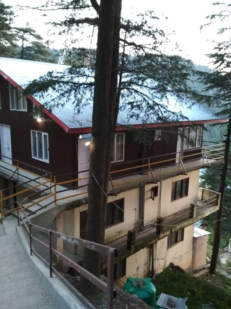 Huts Hotel Patnitop Exterior foto